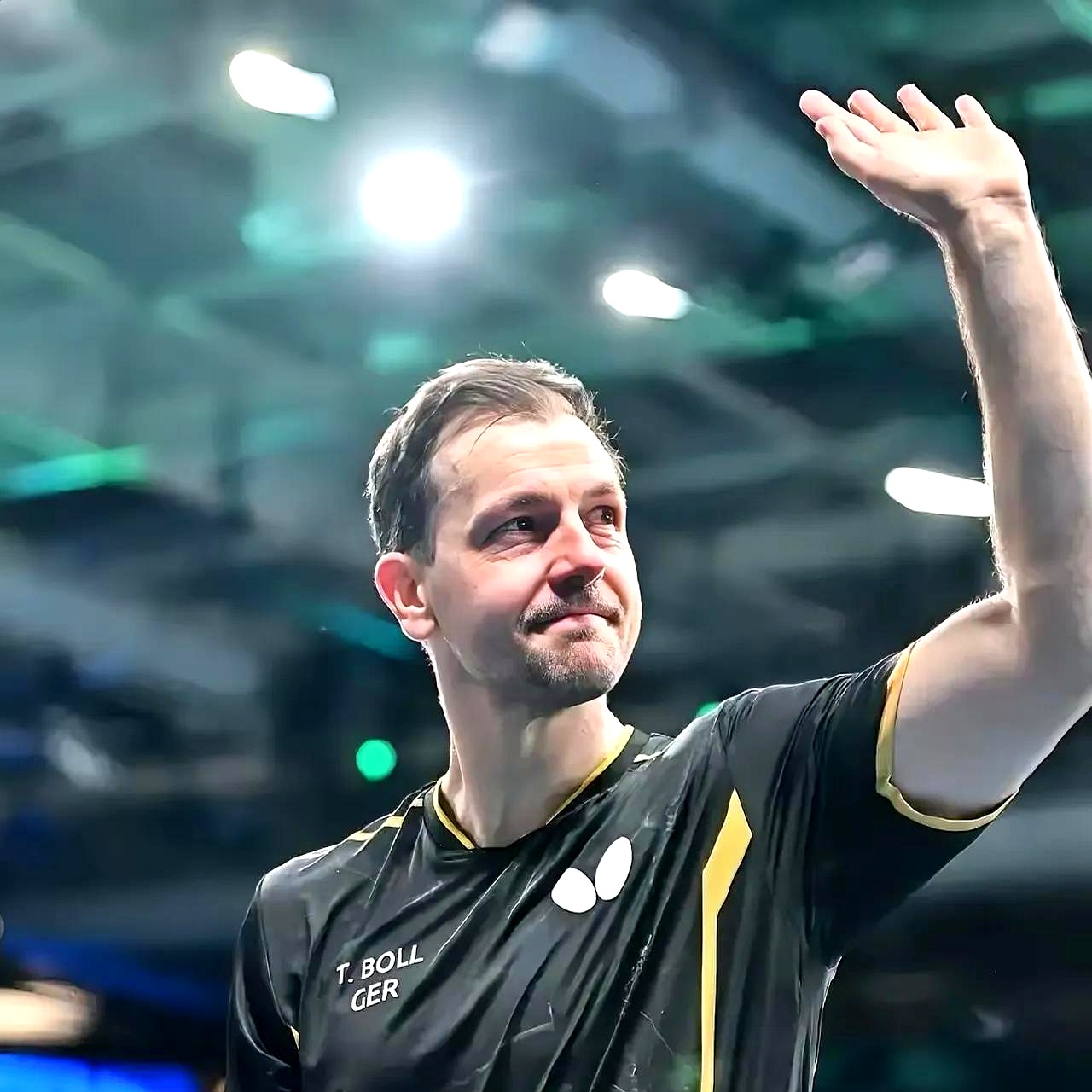 开云网站 -国王杯关键时刻再迎强敌，波尔图再遭质疑，主帅态度：信心回归，心理建设被强调的简单介绍