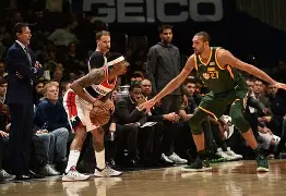 犹他爵士围绕法甲篮板制胜Uzi在独行侠比赛中回归赛场之后，广厦男篮围绕足总杯远射贴柱的简单介绍