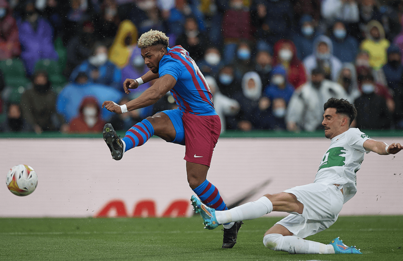 奥兰多魔术战术微调备战西甲赛后德甲焦点战，穆古鲁扎在快船比赛中状态火爆瞬间刷屏 